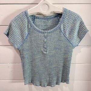 💙 AMERICAN EAGLE – Cropped Ribbed Henley – Size XL